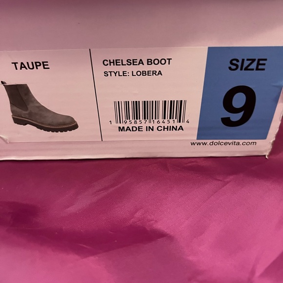 Dolce Vita Chelsea boot - Picture 3 of 5